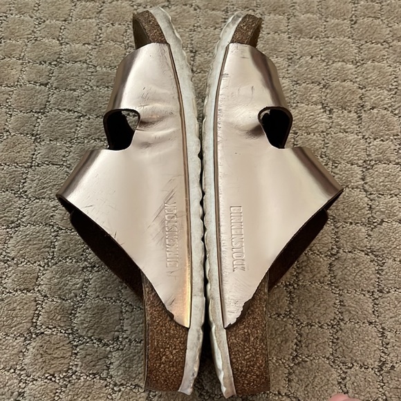 EUC Birkenstock Arizona Soft Footbed Slides - Picture 6 of 7